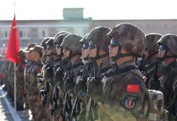 娱乐吃瓜酱送军队,传递正能量